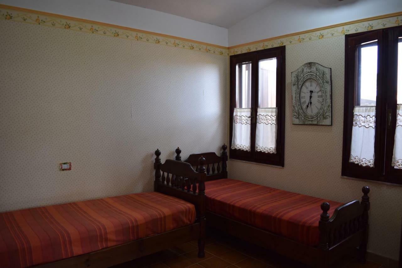 Battistina Holiday Home Коста Рей Екстериор снимка